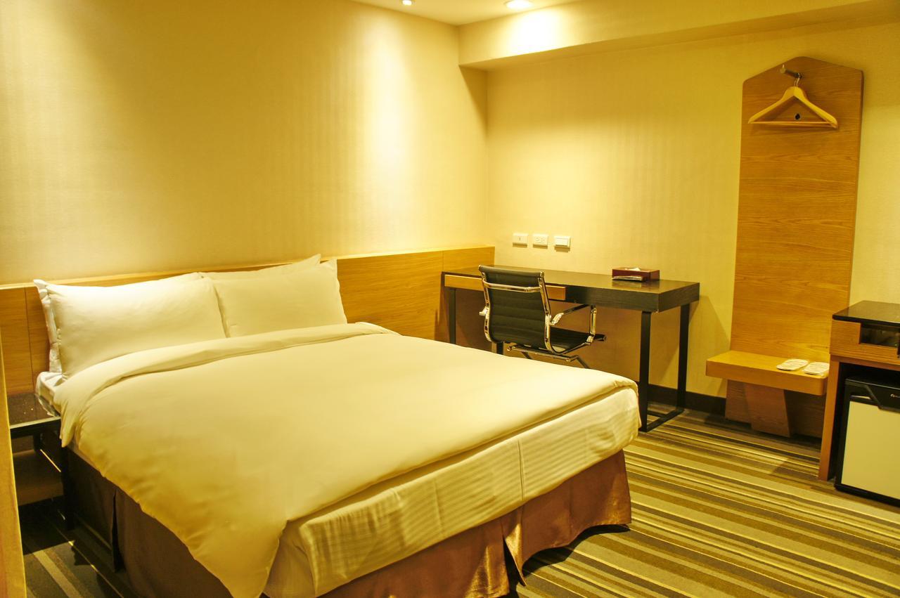 Country Garden Hotel Chiayi City Exterior foto