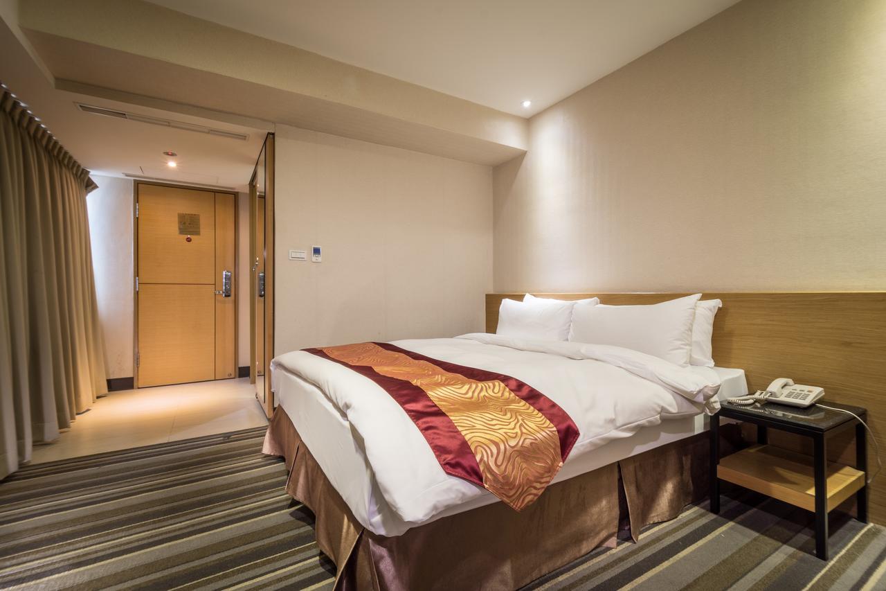 Country Garden Hotel Chiayi City Exterior foto