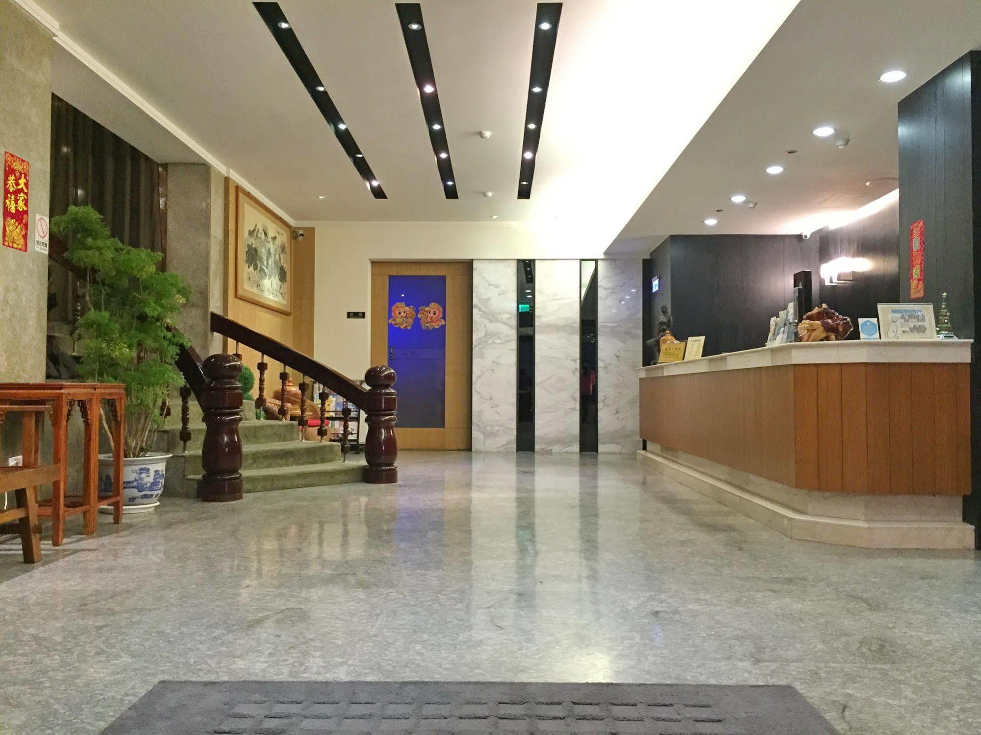 Country Garden Hotel Chiayi City Exterior foto