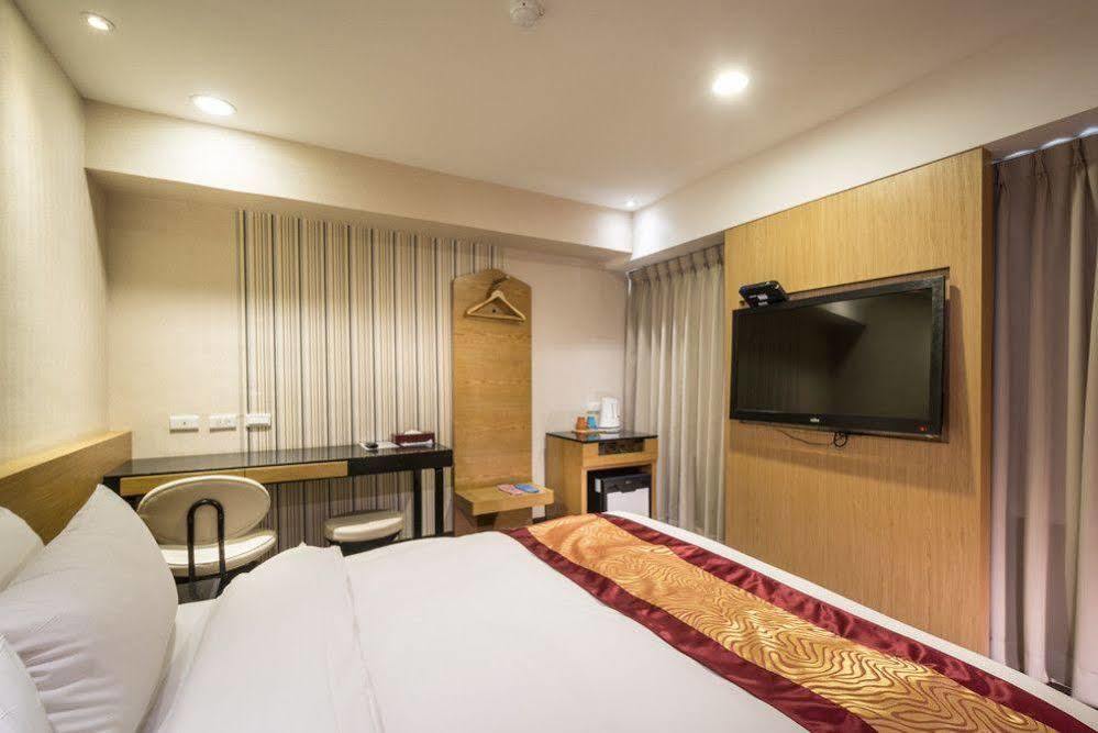 Country Garden Hotel Chiayi City Exterior foto