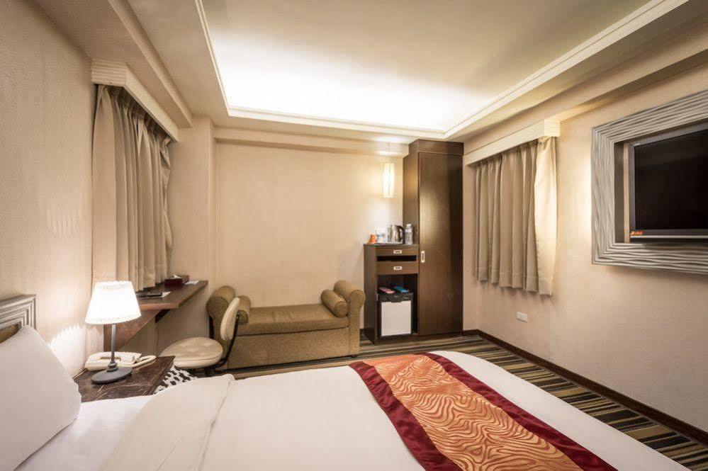 Country Garden Hotel Chiayi City Exterior foto