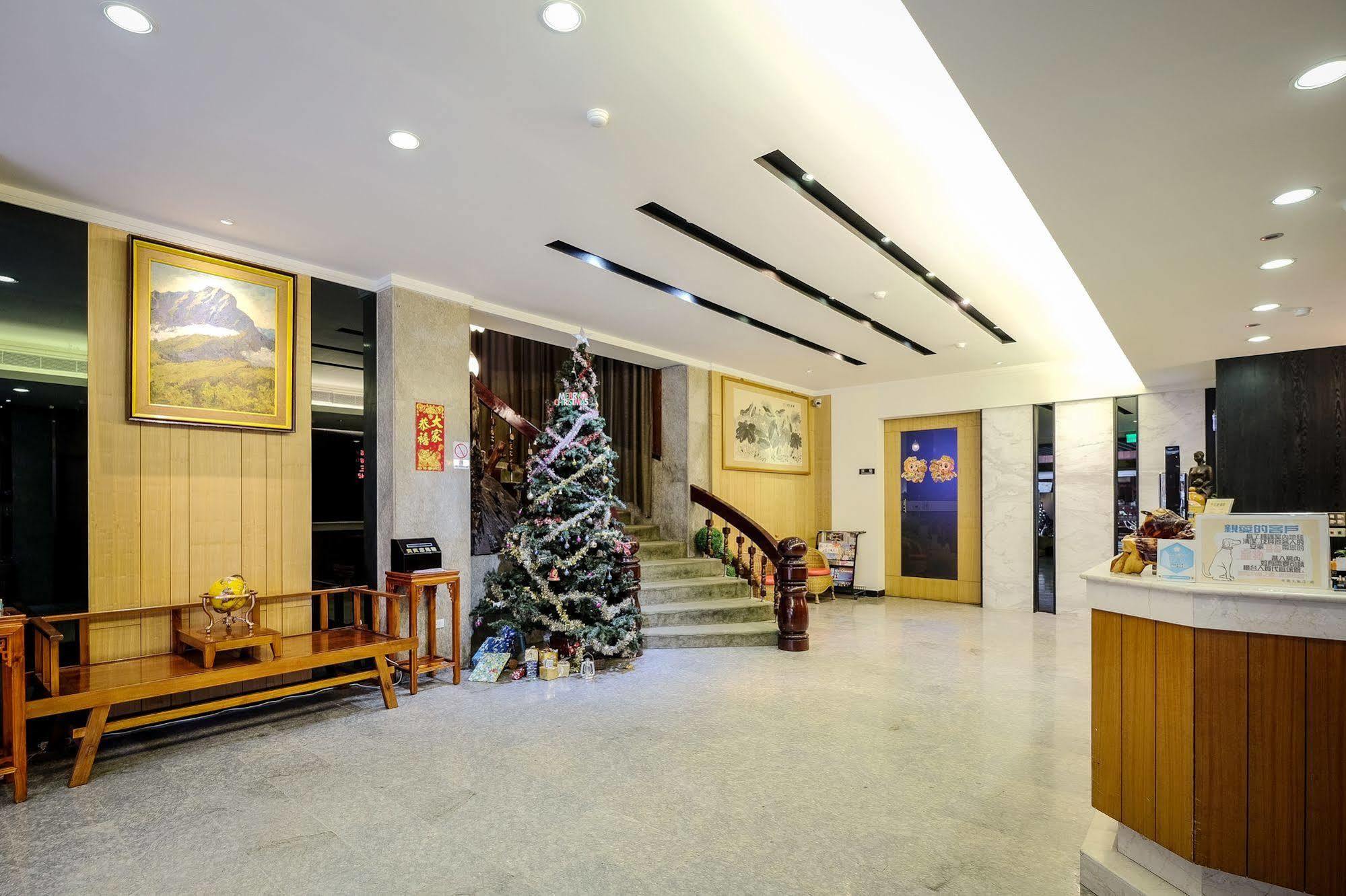 Country Garden Hotel Chiayi City Exterior foto
